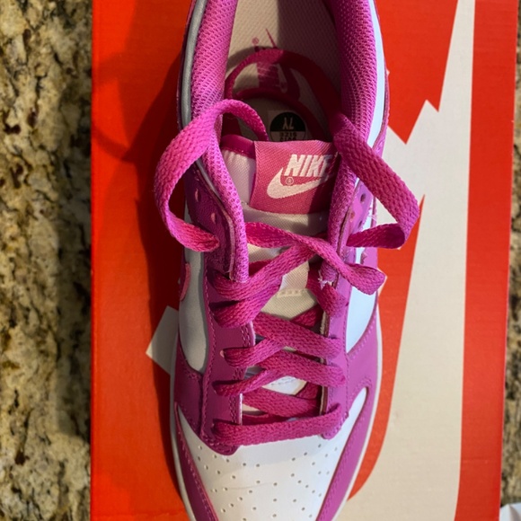 Fuchsia low dunks - Picture 4 of 6